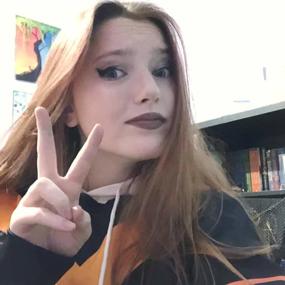 Meet your Posher, Taylor - Picture 1 of 1